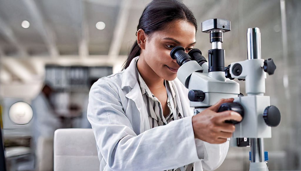 Research microplastics microscope